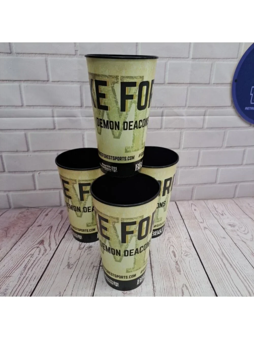 Wake Forest‎ Demon Deacons Souvenir Plastic 32oz Cups (4 Pcs) USA Made